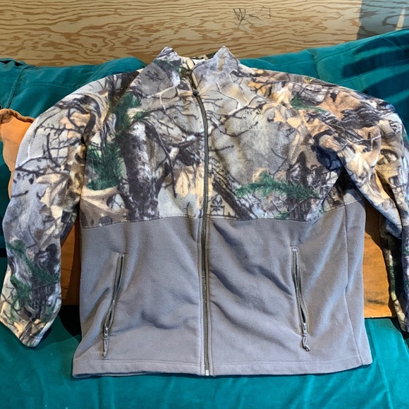 Realteee Camouflage Fleece - Picture 1 of 3